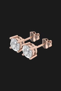 Boucles d'oreilles clous en moissanite ronde brillante dans un serti en argent poli, conçues pour une élégance moderne avec une touche d'inspiration hip-hop. - Product Image 4