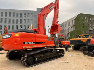 Excavatrice sur chenilles hydraulique d'occasion Doosan DX300LC-7, 30 tonnes, chenilles en acier, engin de construction lourd - Product Image 6
