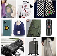 Écussons thermocollants personnalisés pour sacs à dos et vêtements, logo en relief, étiquette en PVC 3D en caoutchouc de silicone, motif cœur, à coudre, écologique et sûr