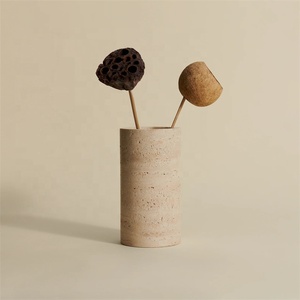 Vase de flore cylindrique en marbre travertin beige bon marché et pot de fleur surface aiguisée - Product Image 2