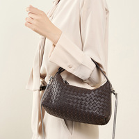 Nouveau Sac Bandoulière en Cuir Véritable Tressé 2026, Sac à Main en Peau de Mouton avec Chaîne, Sac Oreiller Souple pour Femme avec Fermeture Éclair