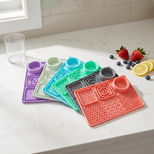 Tapis à lécher en silicone les plus vendus pour chiens <span class=keywords><strong>de</strong></span> petite et grande taille : un moyen amusant <span class=keywords><strong>de</strong></span> passer le temps, avec ventouses. - Product Image 6