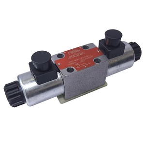 Commande directionnelle quatre voies 315 bars 60 L/min Connexion 1/2 pouce Hydraulique - Product Image 1