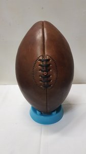 Véritable ballon de rugby tout temps Taille 5 Nouvelle construction en cuir pur avec une forte adhérence cousue à la main Matériau en caoutchouc durable - Product Image 2