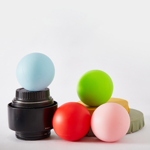 Petite boule de fascia en <span class=keywords><strong>silicone</strong></span> personnalisée pour le <span class=keywords><strong>massage</strong></span> de relaxation au point d'acupuncture de couleur unie avec service de traitement de coupe - Product Image 2