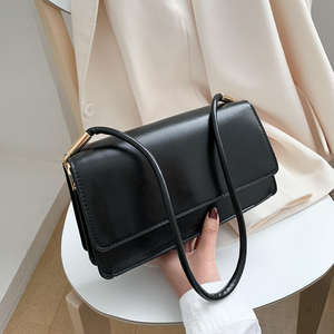 Sac à main classique pour femme, à bandoulière unique, sous le bras, à rabat, en gros, de haute qualité, couleur unie, logo personnalisé - Product Image 2