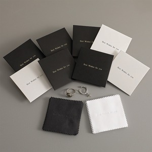 Paño de Limpieza de Joyas de Microfibra de Gamuza de 8x8cm con Logotipo Personalizado, Paño Antideslustre para Pulir Plata y Oro, para Joyería de Plata Esterlina - Product Image 4