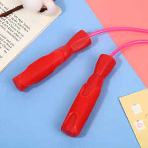 ONESTARSPORTS <span class=keywords><strong>Corde</strong></span> <span class=keywords><strong>à</strong></span> <span class=keywords><strong>sauter</strong></span> <span class=keywords><strong>légère</strong></span> en PVC avec poignée en mousse et logo personnalisé <span class=keywords><strong>Corde</strong></span> <span class=keywords><strong>à</strong></span> <span class=keywords><strong>sauter</strong></span> lestée réglable <span class=keywords><strong>à</strong></span> grande vitesse - Product Image 3