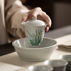 Guanlan Hand Painted Narcissus Covered <b>Teacup</b> Ceramic Vertical Stripe Heat Resistant Gaiwan For Afternoon Tea - Product Image 2