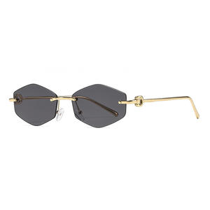 Nuevas Gafas de Sol Poligonales sin Marco para Mujer, Montura Metálica, Lentes de PC con Protección UV400 Tipo 3, Color Dorado - Product Image 2