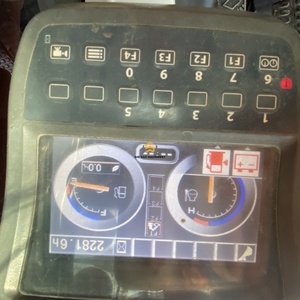 รถขุดตีนตะขาบ HITACHI ZX200 มือสอง สภาพดี ประสิทธิภาพสูง มอเตอร์/เครื่องยนต์/เกียร์/ปั๊ม/ลูกปืน ผลิตในญี่ปุ่น ผ่านการทดสอบแล้ว - Product Image 4
