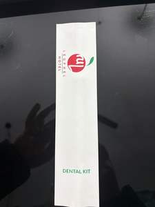 Kit dentaire vide en papier kraft biodégradable, pochettes thermoscellables à impression bicolore pour les commodités des chambres d'hôtel - Product Image 2