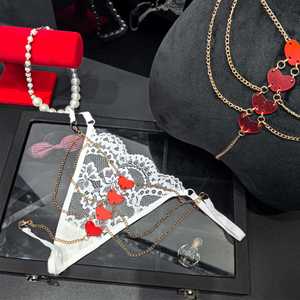 จีสตริงเซ็กซี่แบบบางเอวต่ำประดับคริสตัลปรับได้  ชุดชั้นในลูกไม้สีแดงสำหรับผู้หญิง - Product Image 6