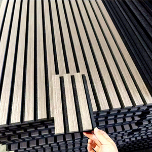 แผ่นอะคูสติกไม้ระแนงดีไซน์ทันสมัยพร้อมผิวเคลือบวีเนียร์เพื่อประสิทธิภาพสูงในสำนักงาน ห้องสตูดิโอทันสมัย และพื้นที่โรงแรม - Product Image 6