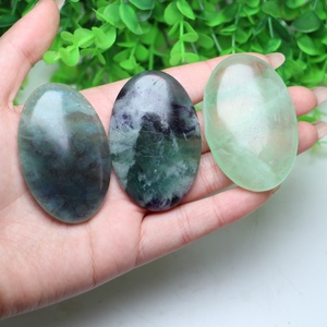 Pierre de palmier en fluorite verte en gros, pierres précieuses de guérison pour les chakras, ornements et décorations en cristal - Product Image 2