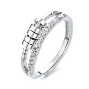 Anillo Giratorio con Cuentas Móviles, Joyería Creativa y Moderna para Mujer, Alivio del Estrés y la Ansiedad, Chapado en Plata sobre Latón - Product Image 1