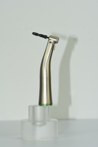 Micromotore Elettrico Meeteeth S20 per Impianti Dentali, Manipolo Contrangolare 20:1 con LED Ottico, 22000-27000 giri/min, Certificato CE - Product Image 3
