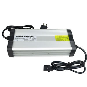 <span class=keywords><strong>Chargeur</strong></span> de <span class=keywords><strong>batterie</strong></span> personnalisable 72,5 V 10 A DC AC avec OCP OTP OVP pour batteries au plomb, véhicules électriques, scooters et voiturettes de golf - Product Image 4