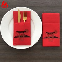 Serviettes jetables imprimées en Airlaid – Personnalisation usine (logo, taille, couleur) – Serviettes de table douces en Airlaid pour les événements et les commerces alimentaires