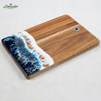 Planche à découper rectangulaire LOMATO en bois d'acacia durable et écologique avec résine effet vague marine, épaisseur 1,5 cm, sûre