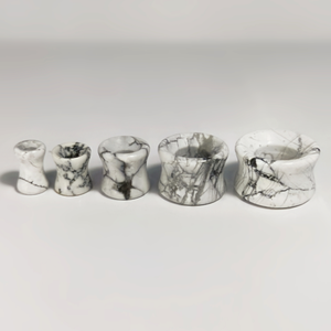 الأنفاق الأبيض howlite حجر المقابس مقاييس-مزدوجة Flare-6mm ، 8 مللي متر ، 10 مللي متر ، 12 مللي متر ، 14 مللي متر ، 16 مللي متر ، 19 مللي متر ، 22 مللي متر ، 25 مللي متر العضوية المقابس - Product Image 4