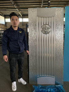 แผ่นเหล็กเคลือบผิวประตูอลูมิเนียมหล่อ abyat <span class=keywords><strong>ราคา</strong></span>ต่อกิโลกรัมพร้อมสายการผลิตประตูโลหะ - Product Image 3