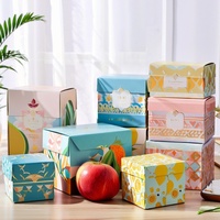 Boîte cadeau en carton ondulé Kraft avec fenêtre transparente, garnissage déchiqueté, emballage alimentaire, recyclable, personnalisable pour les friandises gourmandes