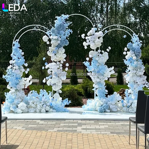 ซุ้มโค้งโลหะสีขาวแบบสามชิ้น LEDA สำหรับตกแต่งงานอีเว้นท์ ขนาดสั่งทำได้ พร้อมฉากหลังดอกไม้แขวนสำหรับงานแต่งงาน - Product Image 1