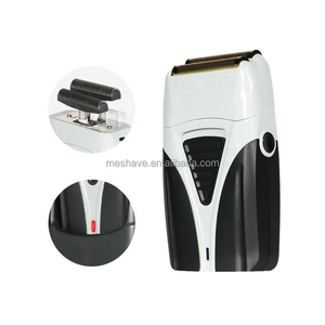 Set de Afeitadora Eléctrica Dorada Recargable por USB Inalámbrica y Portátil con Doble Cuchilla, Base de Carga, Resistente al Agua para Rostro y Cuerpo - Product Image 1