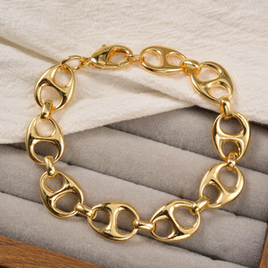 personnalisé luxury fashion bangles hollow double oval interlocking <b>copper</b> <b>bracelets</b> forunisex - Product Image 4