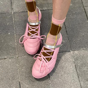 XINZI RAIN Chaussures à talons chaton personnalisées pour femmes Baskets avec talon Mary Janes à l'allure de football à la mode avec logo personnalisé pour femmes - Product Image 2