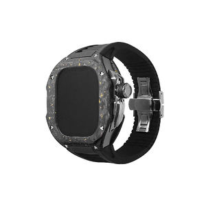 Étui de protection de montre en fibre de carbone personnalisé avec point doré et bracelet de montre en caoutchouc fluoré multiple - Product Image 2