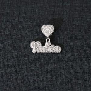 Pendentif unisexe délicat en argent sterling 925 avec diamant moissanite rond taille brillant et lettre cœur - Product Image 6