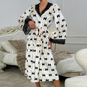 <span class=keywords><strong>Murphy</strong></span> Cross-Border mi-longueur chemise de nuit velours imprimé dentelle épissage peignoir grande taille ample maison porter en gros - Product Image 4