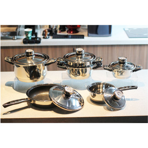 Juego de Utensilios de Cocina de Acero Inoxidable Duradero de 10 Piezas con Sartenes, Cacerolas y Sartén para Saltear - Apto para Inducción - Product Image 2