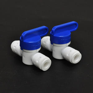 Conector para Purificador de Agua, Válvula de Bola Bidireccional de 14 mm de Diámetro de Tubería para Dispensador de Agua de Cocina con Función de Conexión Rápida - Product Image 1