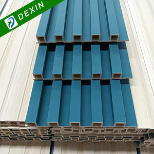 Revêtement mural intérieur de bonne qualité Décoration murale Panneaux composites en bois et plastique WPC Panneau mural cannelé <span class=keywords><strong>pour</strong></span> la décoration - Product Image 5