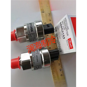 เซ็นเซอร์วัดแรงดันยอร์ก 025-29583-000 0-200 Psi 4-20 Ma สำหรับระบบทำความเย็น - Product Image 1
