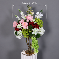 Centre de table de mariage moderne en soie artificielle de luxe, arrangement d'hortensias et de roses pour la décoration d'événements et de réceptions