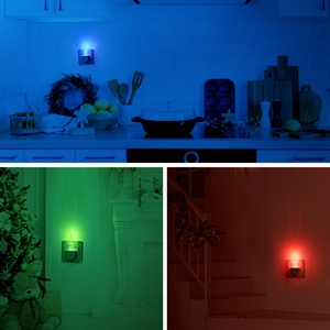 Veilleuse de Noël à brancher sur prise murale, effet 3D, panneau acrylique, lampe de nuit LED à économie d'énergie, décoration de maison pour les fêtes - Product Image 4