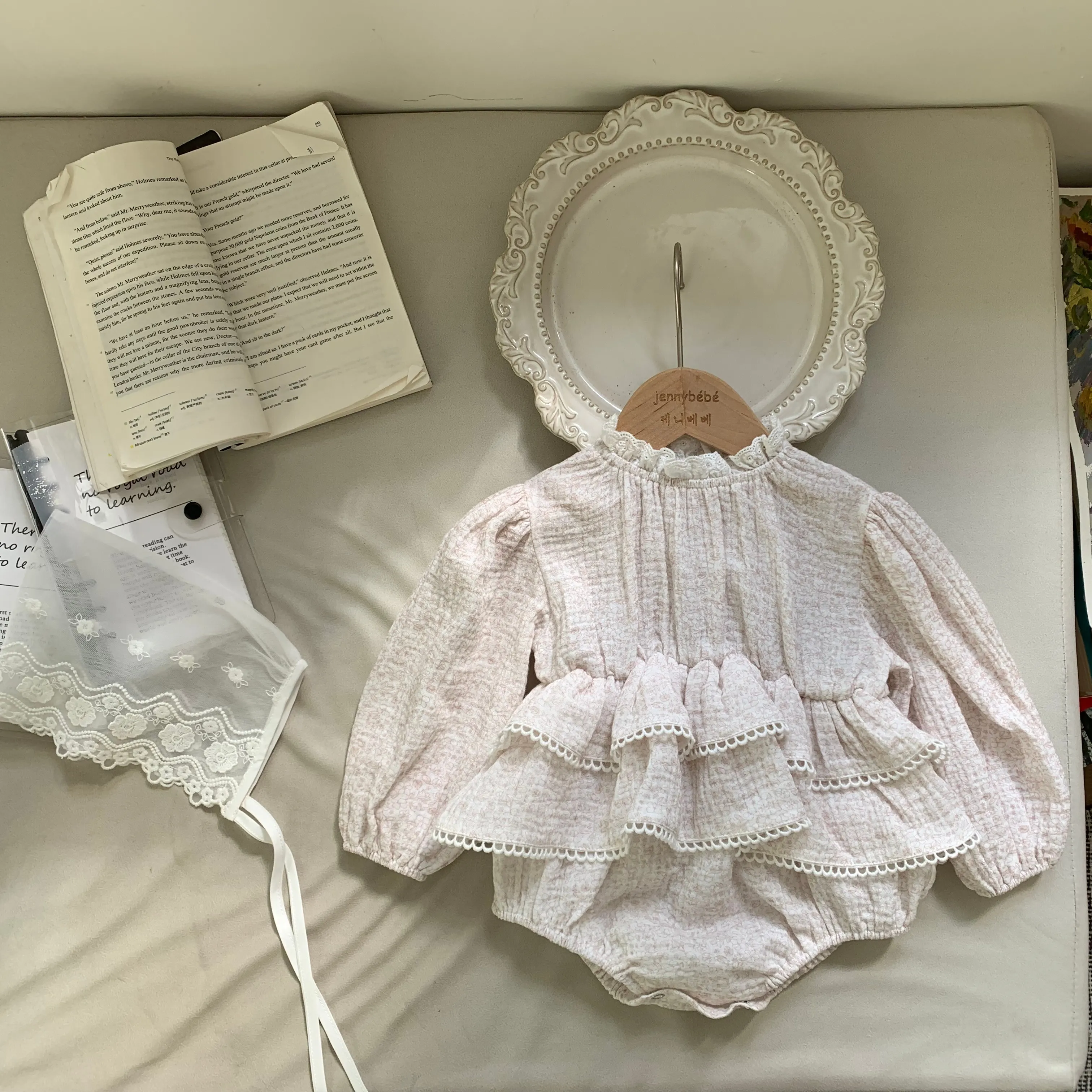 Прямая Продажа с фабрики, 2024, весеннее детское милое кружевное платье для ползания, детское маленькое цельнокроеное платье принцессы с цветочным принтом
