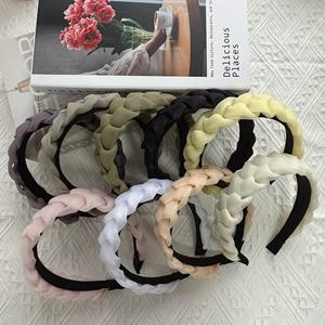 Bandeau tressé torsadé pour femme – Polyvalent et <span class=keywords><strong>simple</strong></span>, élégant et tendance, accessoire de coiffure pour le lavage du visage - Product Image 2