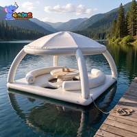 Île flottante gonflable commerciale pour fêtes aquatiques avec auvent, canapé et table pour complexe hôtelier, lac, plage, club