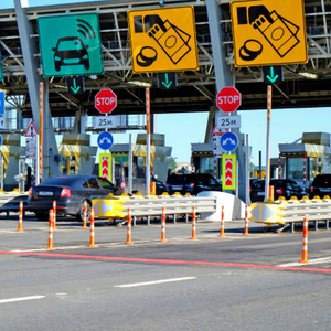 Sistema de Cámara COMA DSC278 LPR ANPR de Alta Velocidad para Control de Acceso Automático en Estacionamientos Comerciales con 97% de Precisión - Product Image 1