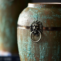 Collection de Vases en Céramique Faits Main avec Bande de Cuivre, Accent Tête de Lion, Glaçure Bulle, Décoration Rustique Vintage pour la Maison, Vente en Gros