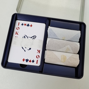 Fábrica personalizada con su propio diseño y logotipo Muestra gratuita naipes de papel ecológicos naipes de póquer mágico - Product Image 6