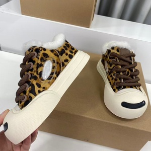 Sneakers de luxe de haute qualité, chaussures de sport classiques pour hommes et femmes, empeigne en tissu mesh, chaussures de course - Product Image 1