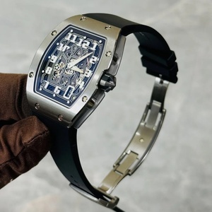 Reloj Mecánico de Pulsera Deportivo de Lujo RM de Última Generación con Diseño de Esqueleto de Titanio Ultrafino y Esfera en Forma de Barril, de Cuerda Automática - Product Image 1