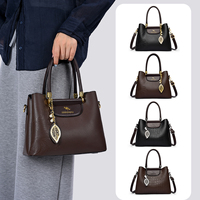 Sacs à main pour femmes en gros d'usine, design simple, sacs à main avec pendentif précieux, sac à bandoulière de luxe en cuir PU souple