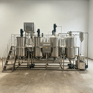 Équipement <span class=keywords><strong>de</strong></span> raffinage d'huiles comestibles à conception intégrée et performance stable pour le traitement du pétrole brut en vrac - Product Image 1